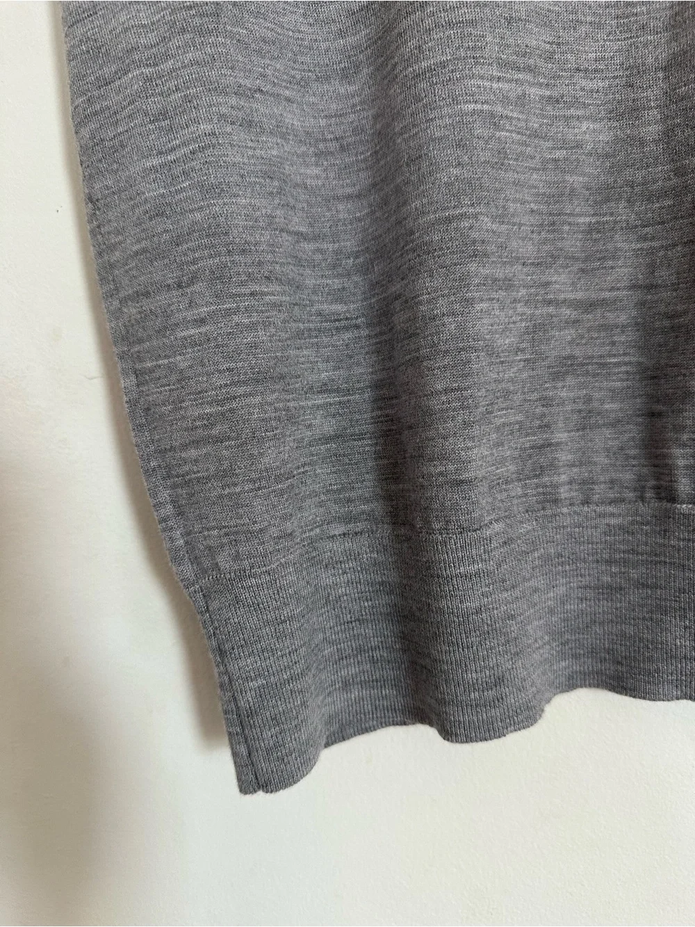 Theory Regal Wool Sweater Tee | Size M | Pristine Condition | Women’s